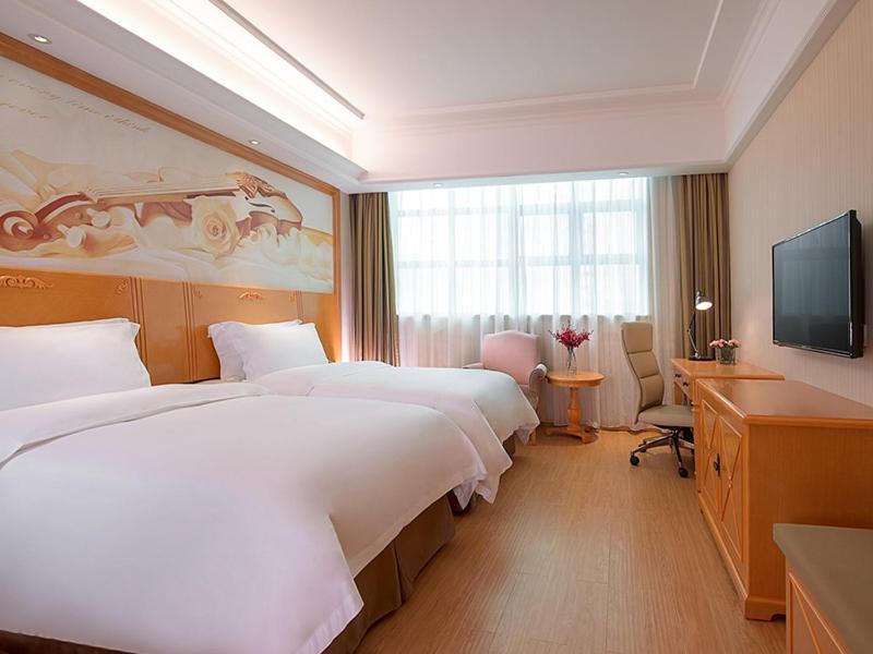Vienna 3 Best Hotel Shenzhen Airong Road Екстериор снимка