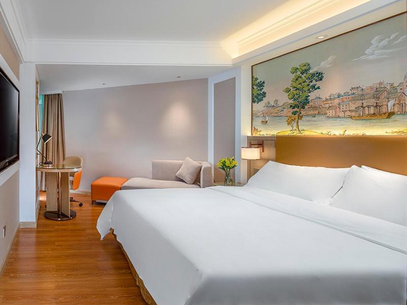 Vienna 3 Best Hotel Shenzhen Airong Road Екстериор снимка